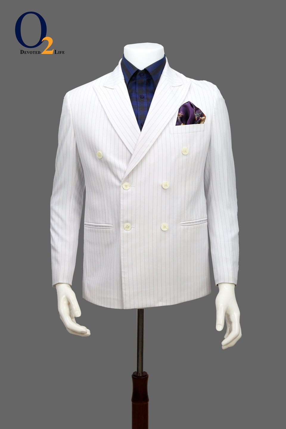 Sharp Luxurious Men's Double-Breasted White Suit collection