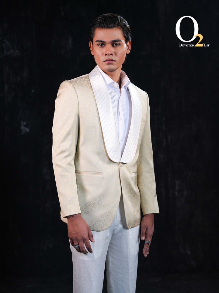 ''Cream  jacquard shawl lapel tuxedo '' ENVY
