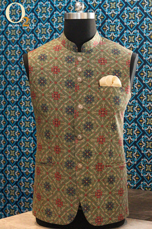 Digital Printed Art Silk Ethnic Vest in Green
